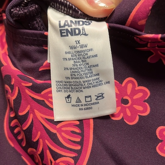 Reduced!! NWT Lands End plus sized one piece skirted swimsuit - Picture 4 of 13